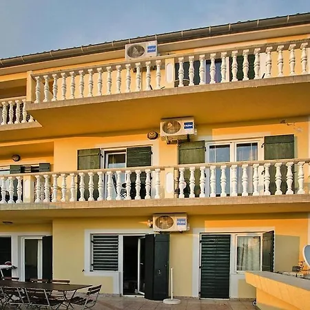 Grande Vista In In A Beautiful Environment Apartment Starigrad Paklenica