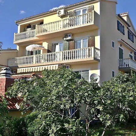 Apartman In Near Paklenica National Park Starigrad Paklenica